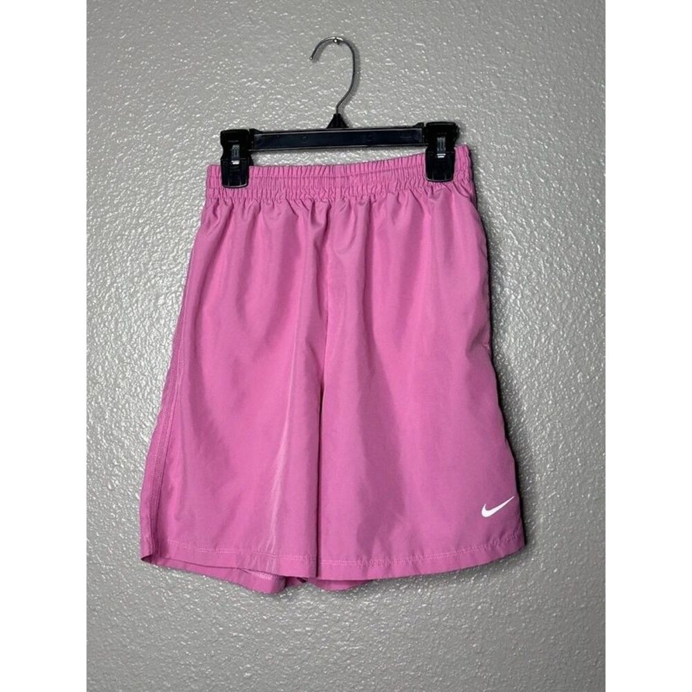 Nike Dri-Fit boys shorts magic flamingo large